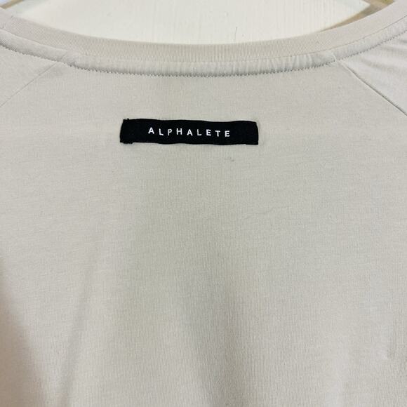 Alphalete Long Sleeve Crew Neck Workout Shirt Mens Medium Cream Gorpcore Hiking - Picture 3 of 7